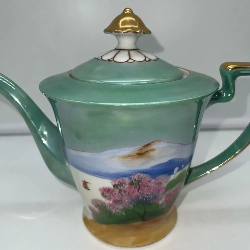 Vintage Lusterware Hand Painted Teapot‎